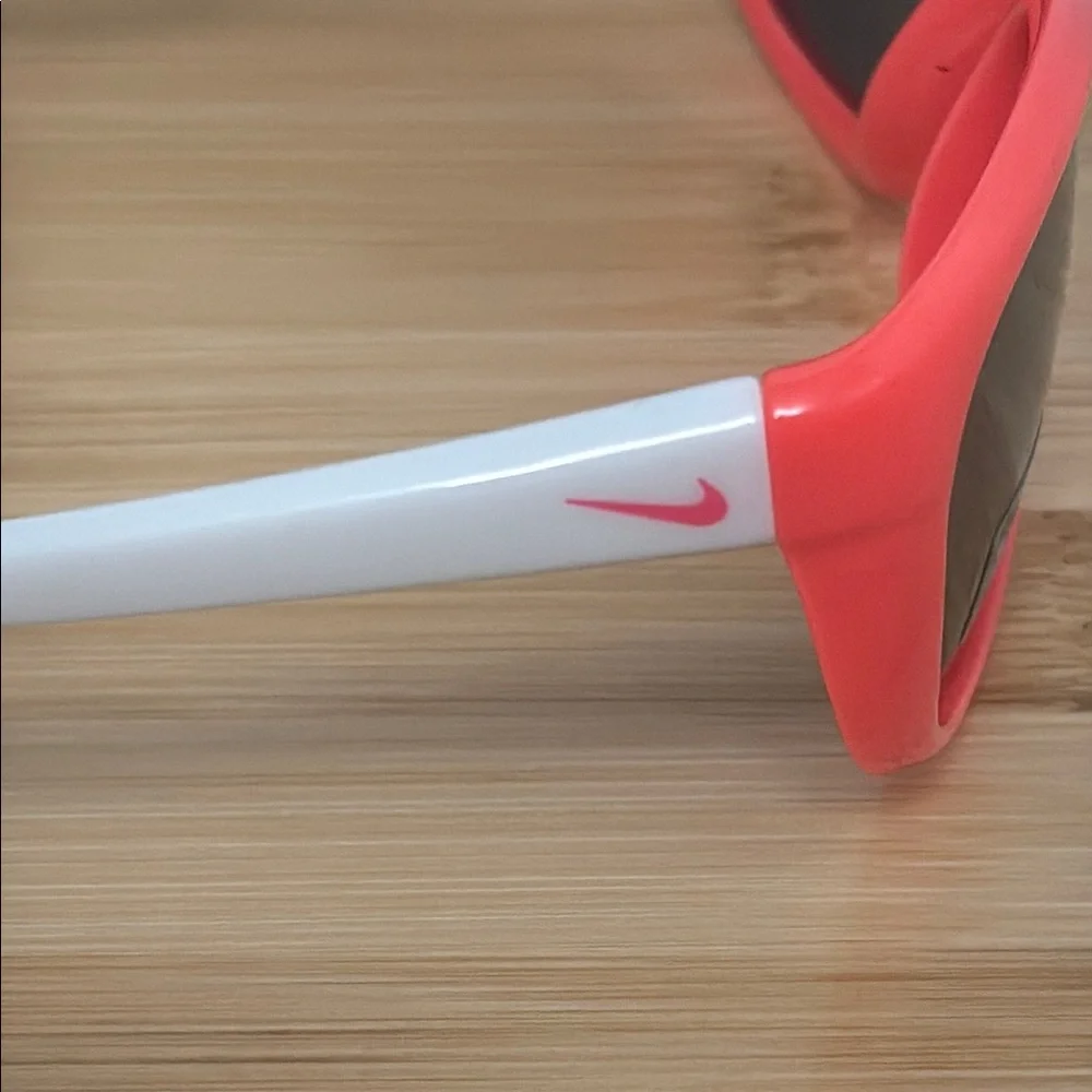 Nike Youth Sunglasses TROPHI EV0820 609 White Neon Orange Mirrored Lenses NEW